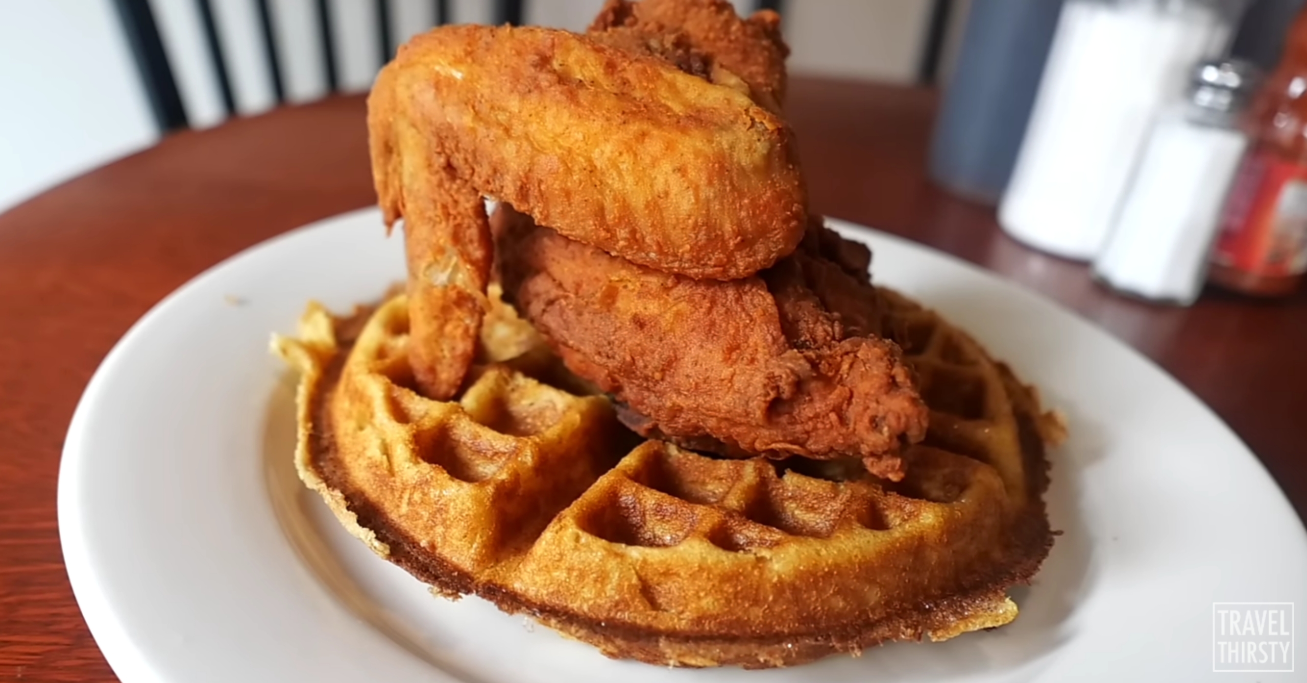 nanas chicken and waffles